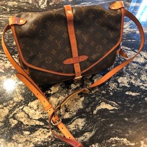 Authentic Louis Vuitton Saumur 30